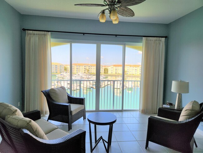 Building Photo - 9 Harbour Isle Dr E