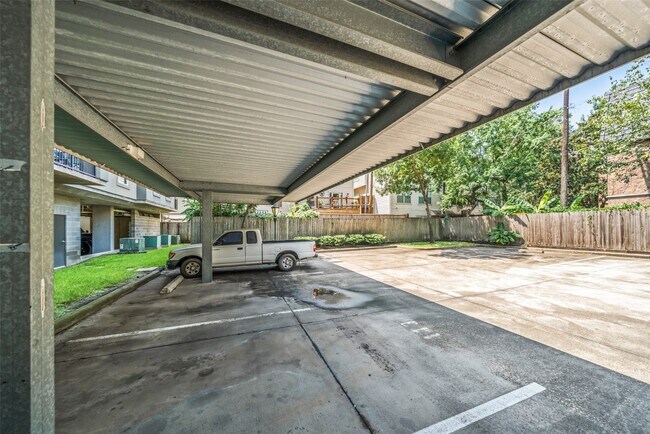 Building Photo - 1010 Rosine St