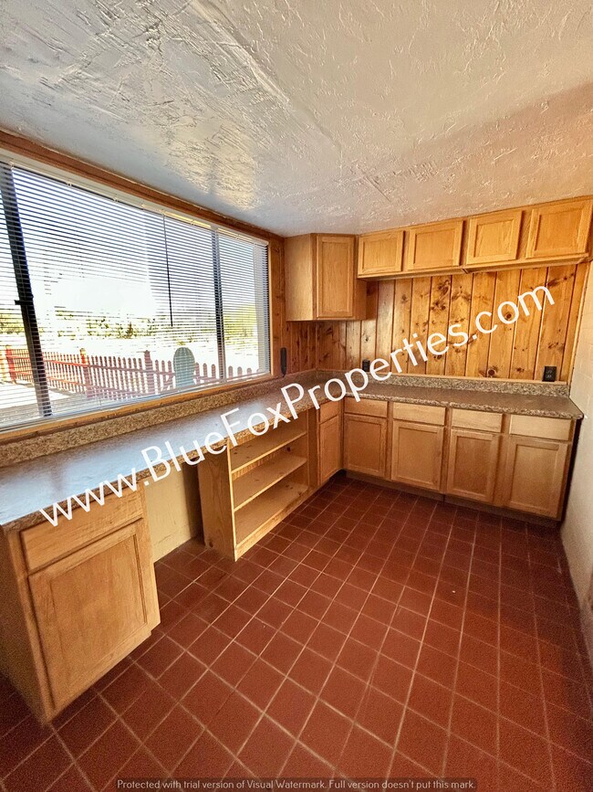 Building Photo - 6140 N Van Ark Rd
