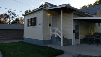 Building Photo - 214 8th St W
