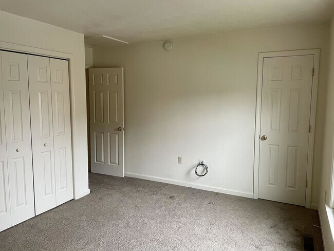 Building Photo - Mountain View Terrace Duplex