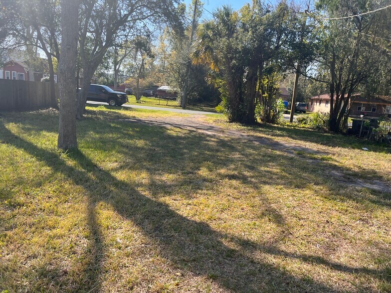 Front yard from front door view - 2821 W 11th St