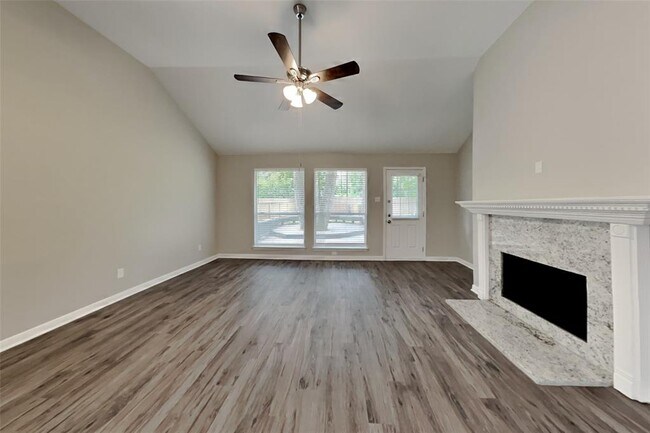 Building Photo - 25830 Richards Rd