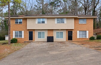 Building Photo - 7167 Holland Ln