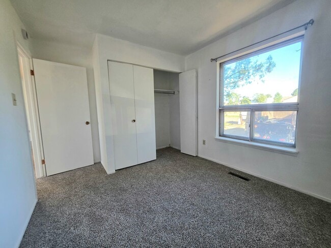Building Photo - 3279 Lunar Dr