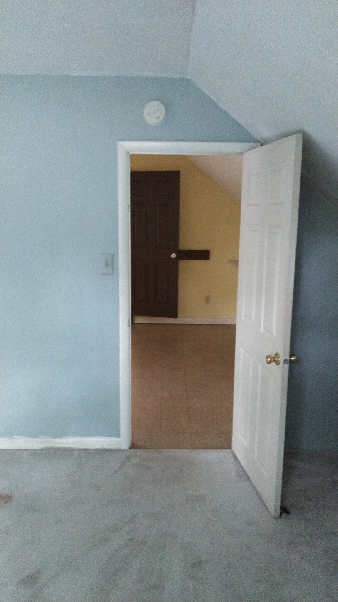 bedroom - 1537 Linden St