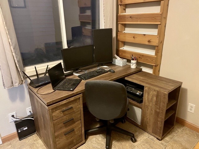 Bedroom 2 (currently used as an office) - 1060 Seminary Ave