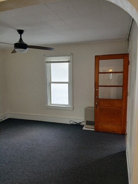 Building Photo - 151 Weaver St