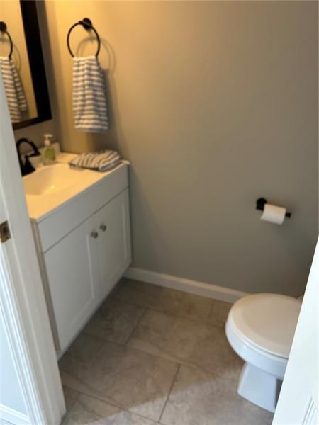 Building Photo - 4 Hemingway St