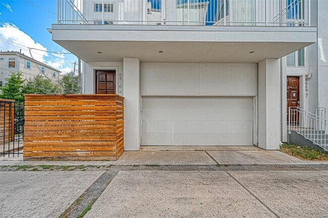 Building Photo - 5628 Kiam St