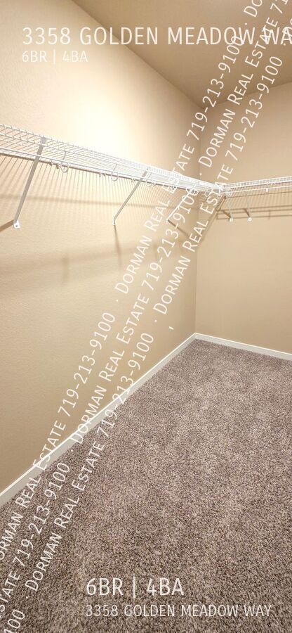 Building Photo - 3358 Golden Mdw Wy N