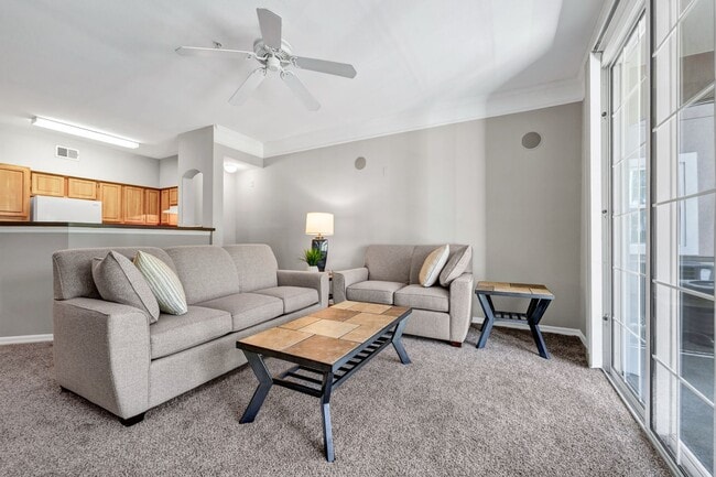 Building Photo - FOR RENT: Fully Furnished 1-Bedroom Lakeview Condo (6–7 Month Lease Only) The Hamptons at MetroWe...