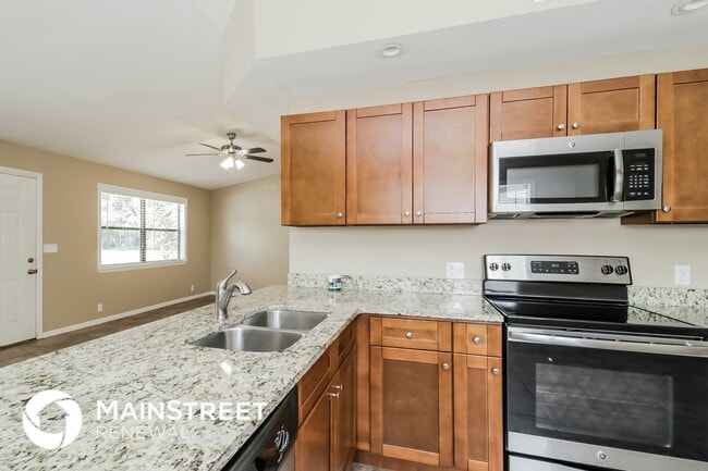Building Photo - 4525 Sugartown St