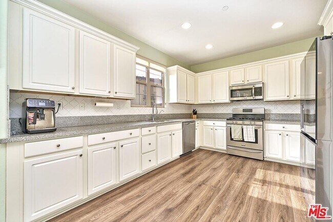 Building Photo - 11842 Nixon Ln