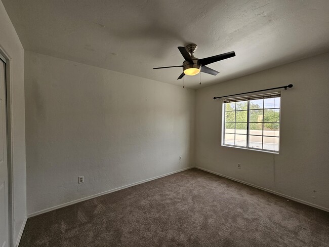 Building Photo - 3049 Palomino Park Loop