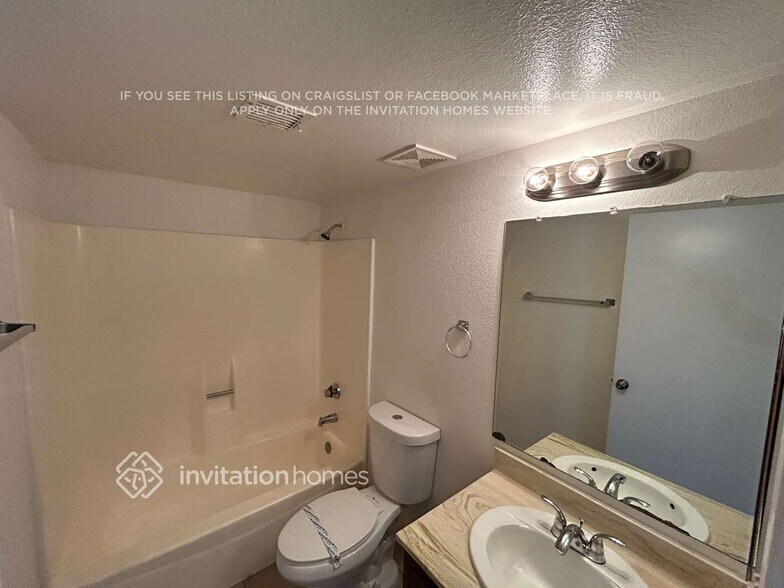 Building Photo - 4249 E Yowy St