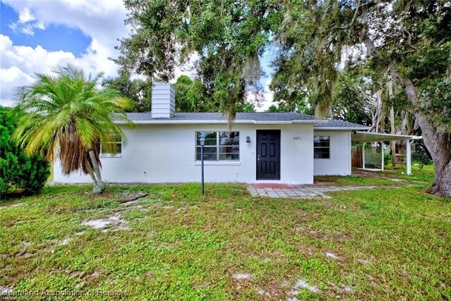 Primary Photo - 4621 Starfish Ave