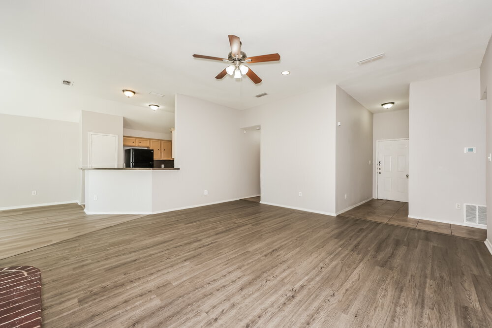 Building Photo - 7448 Ashcroft Cir