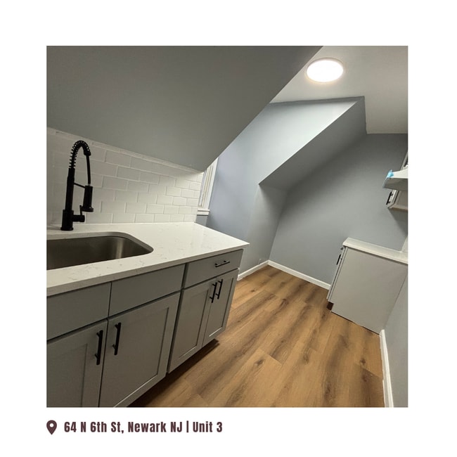 Building Photo - 64 N 6th St