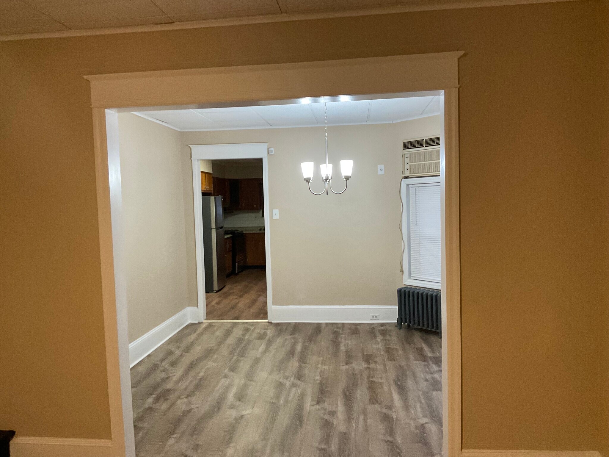 Building Photo - 348 N Simpson St