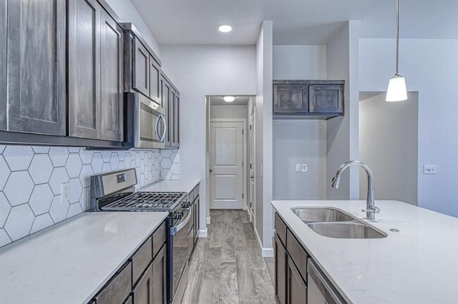 Building Photo - 3313 Mt Nebo Dr