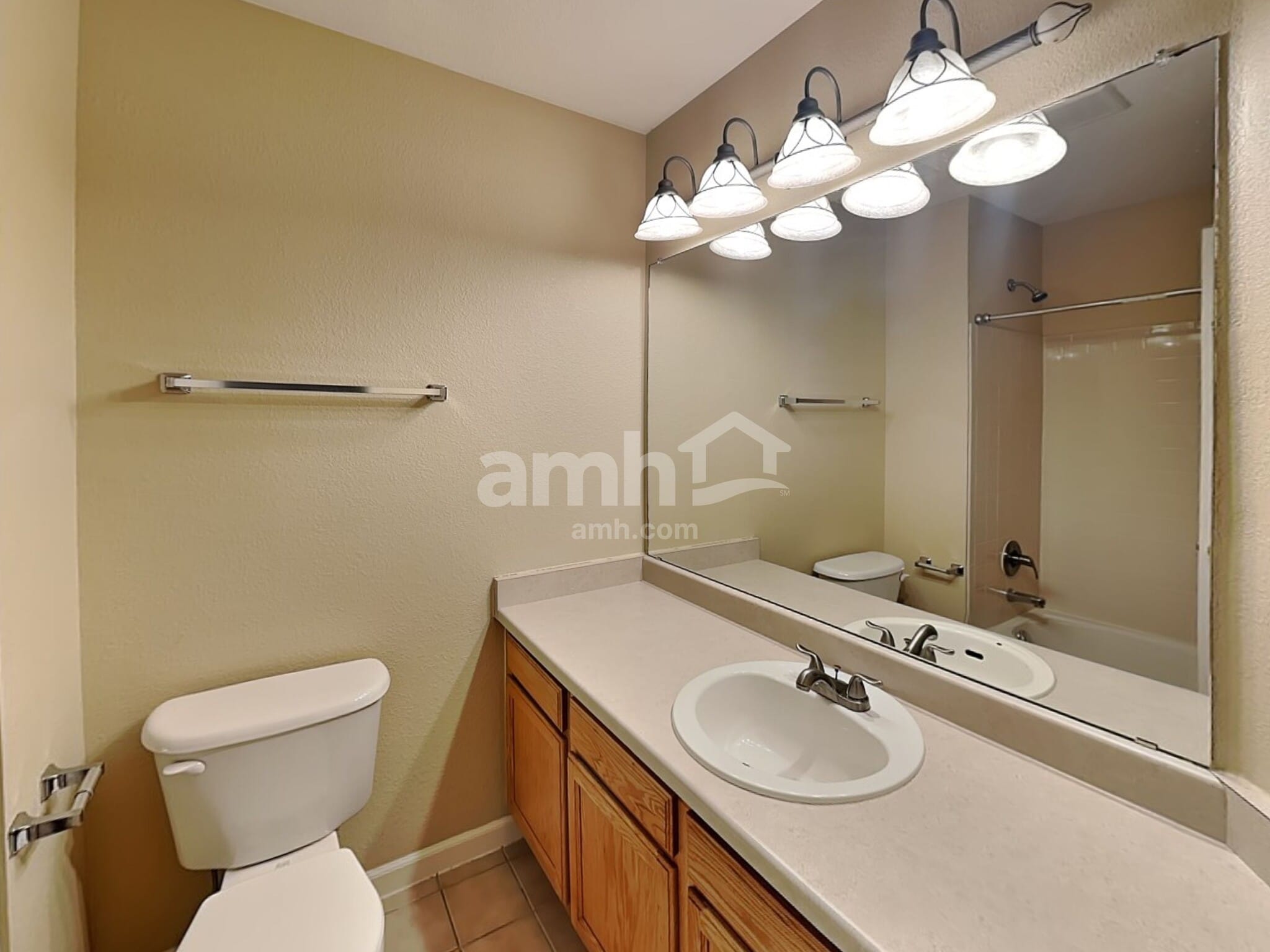 Building Photo - 1473 Bergen Rock St