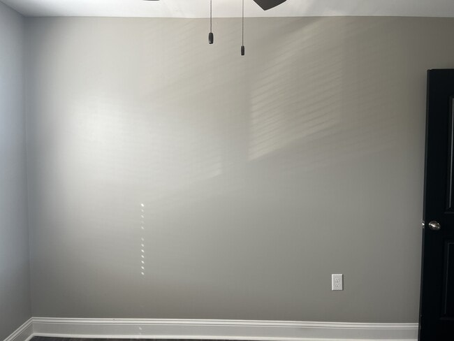 Building Photo - 77 Emanuel Ct