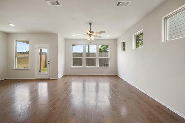 Building Photo - 8647 Cedardale Park Dr