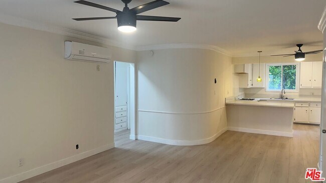 Building Photo - 3901 4th St