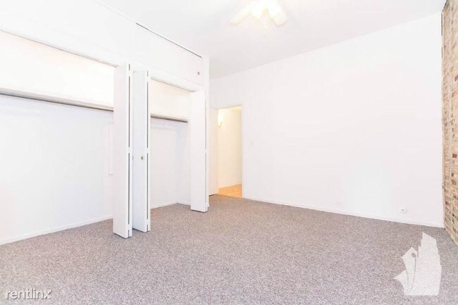 Building Photo - 451 W Belden Ave
