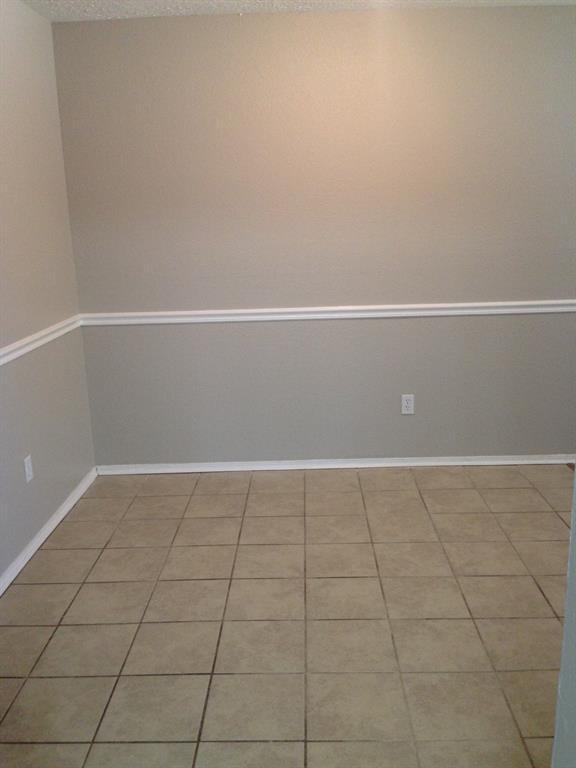 Building Photo - 927 Three Forks Dr