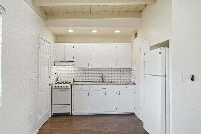 Building Photo - 610-616 E Drachman St