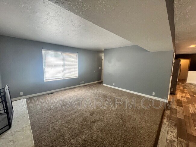 Building Photo - 11633 Nicklaus Rd