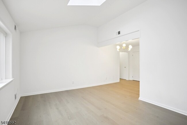 Building Photo - 66 Park Ave