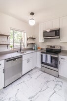 Building Photo - Robinwood Apartments
