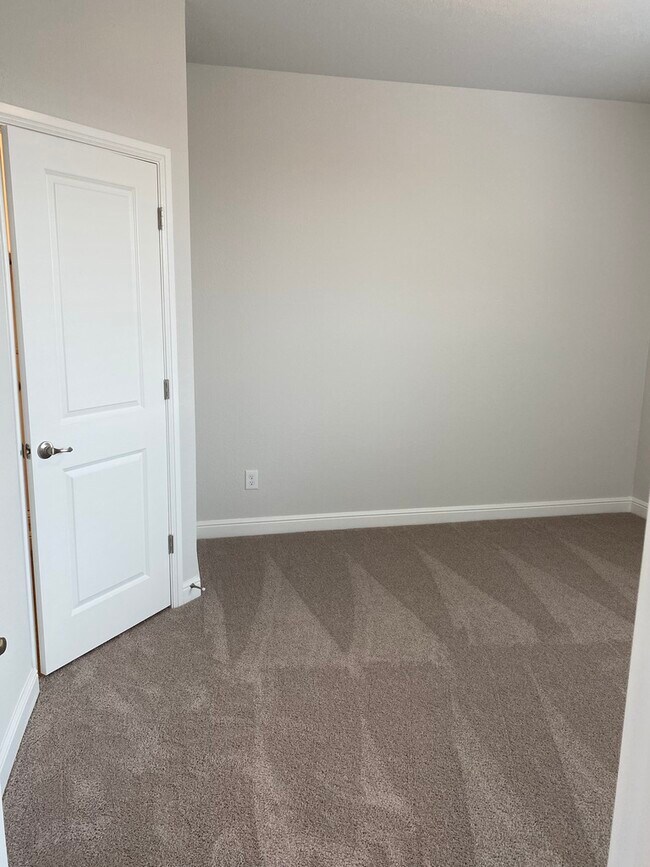 Bedroom #2 - 1021 Gillespie Dr