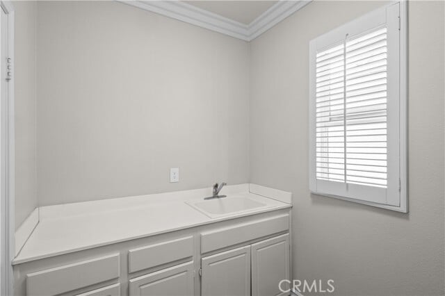 Building Photo - 5356 Charlotta Dr