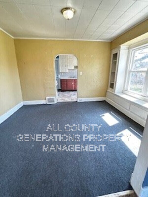 Building Photo - 1011 E 140th St