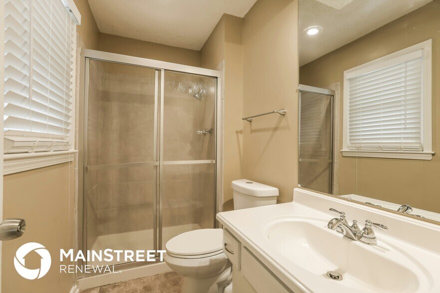 Building Photo - 404 Meadow Ln