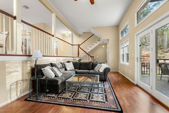 Building Photo - 168 Grafton St