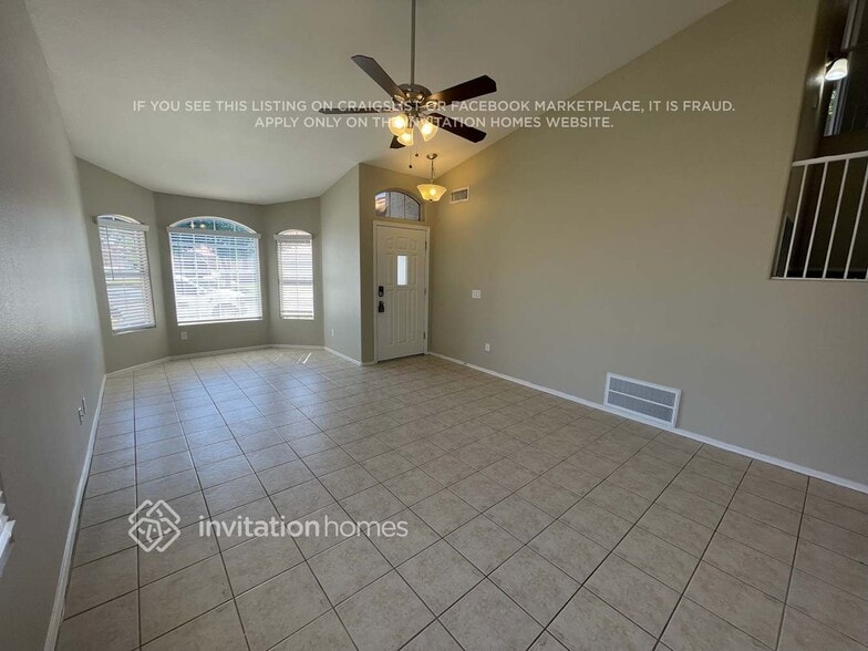 Building Photo - 7464 E Keats Ave