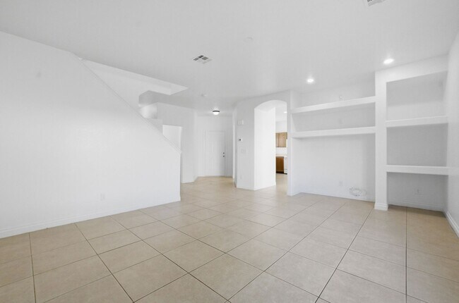 Building Photo - Stunning 4 bedroom home In North Las Vegas