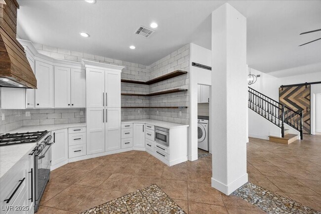 Building Photo - 6332 Peggotty Ave