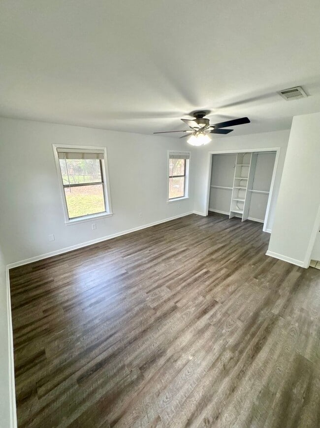 Building Photo - Greenacres Subdivision