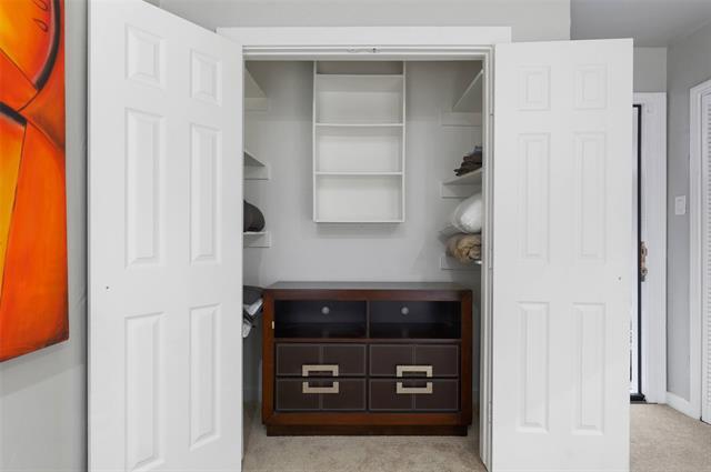 Building Photo - 3811 Lenel Dr
