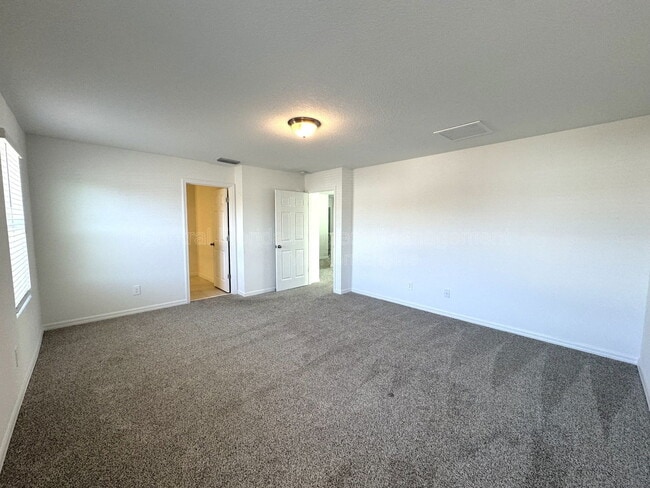 Building Photo - 2958 Sunstar Dr