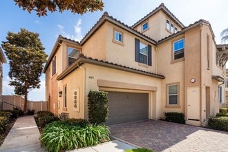Building Photo - 4104 Peninsula Dr