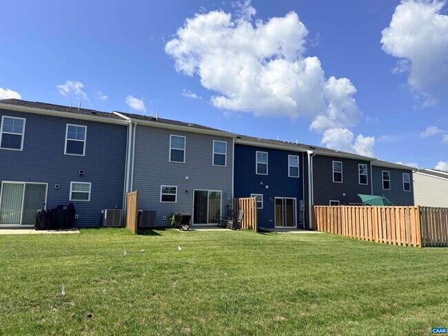 Building Photo - 18 Sophie Kathryn Dr