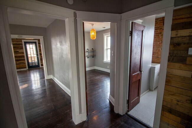 Building Photo - 4238 S 38th St