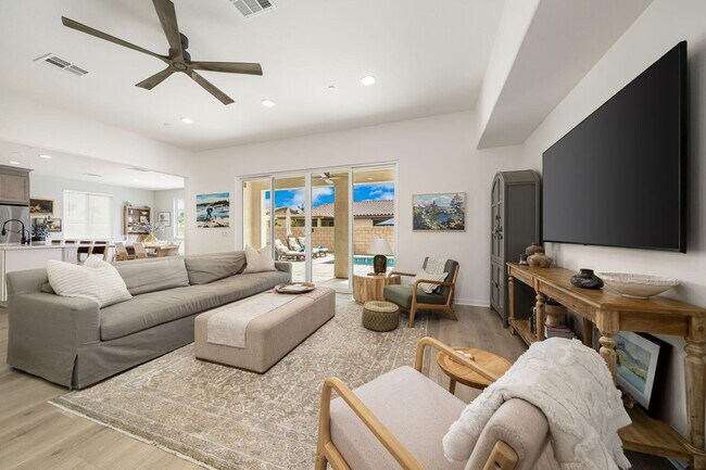 Building Photo - 81887 Via Encinitas